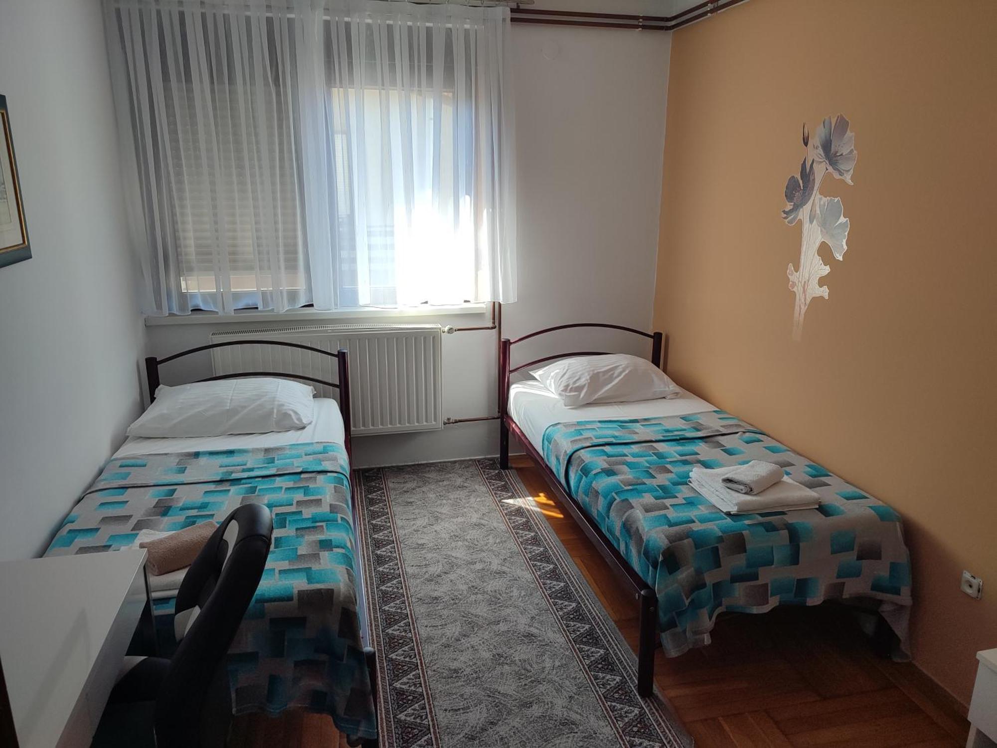 Apartments & Rooms 4 Rijeke Karlovac Exterior foto