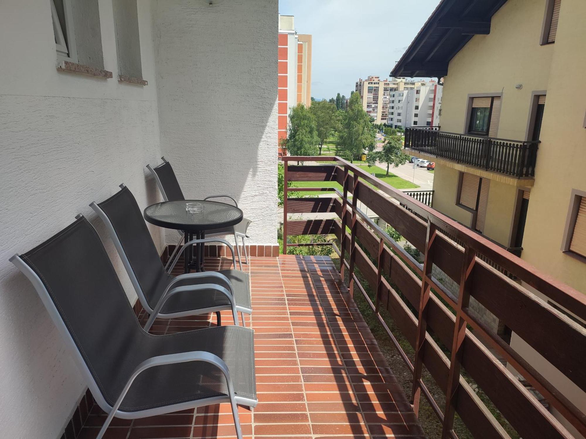 Apartments & Rooms 4 Rijeke Karlovac Exterior foto